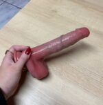 pênis ultra realístico com vibração vai e vem e aquecimento com controle