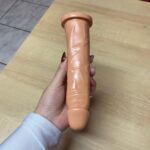 pênis prótese realística 20,5 x 4,5cm maciço