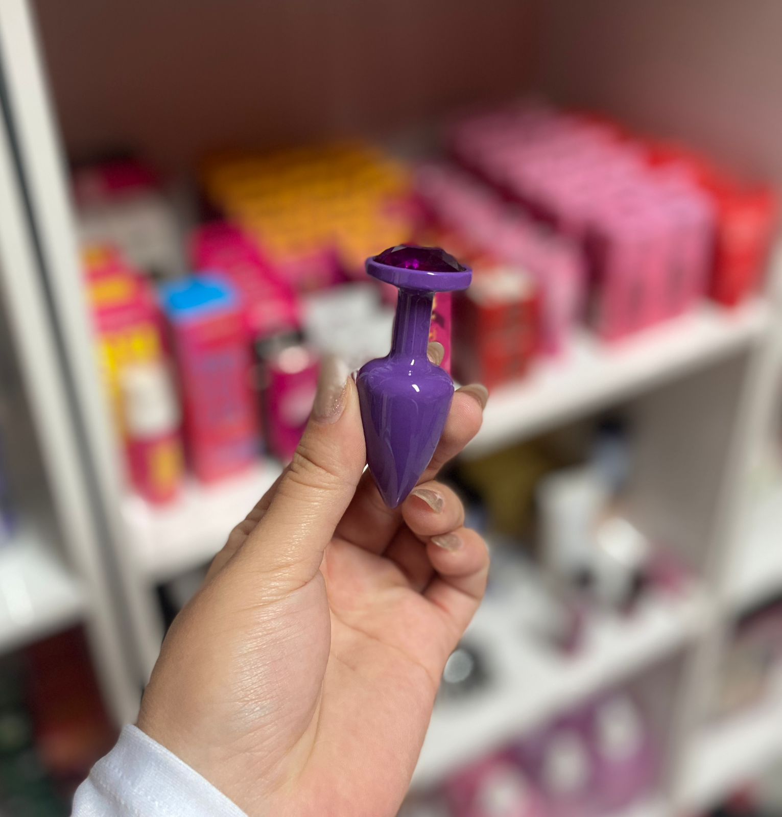 plug anal em abs com joia tamanho p roxo plug anal em abs com joia tamanho p roxo