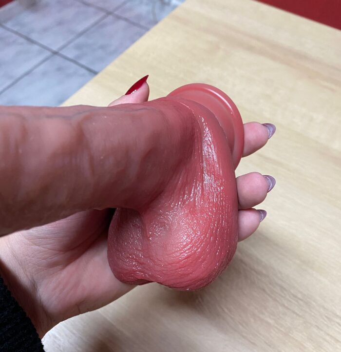 pênis ultra realístico com vibração vai e vem e aquecimento com controle