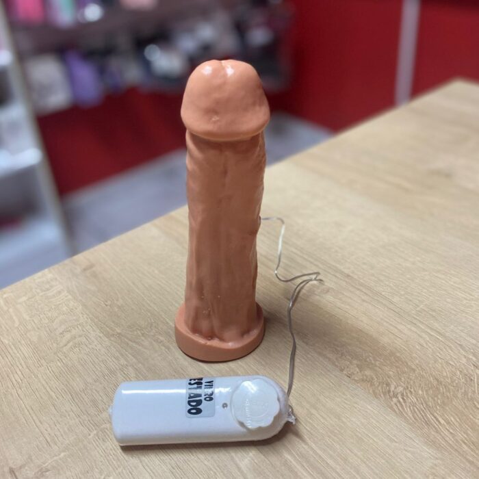 pênis prótese realística 18 x 5 cm com vibrador tortinho