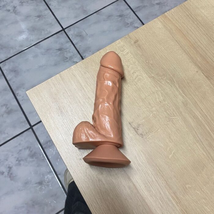 pênis prótese realística 20 x 5 com escroto e ventosa