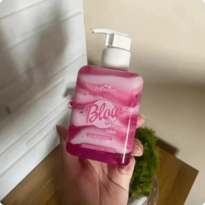 blow girl gel aromatizante beijável para virilha 320ml: morango com creme