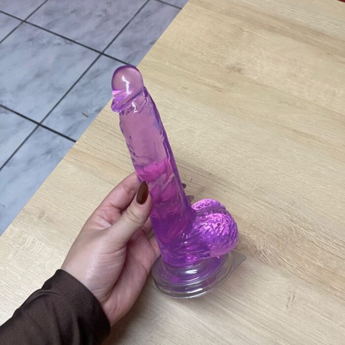 pênis prótese 20,5cm x 3,8cm em silicone jelly com ventosa e escroto roxo