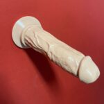 pênis prótese realística 18 x 5cm com ventosa tortinho