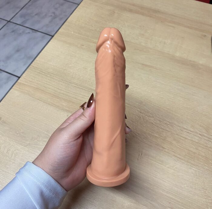 pênis prótese realística 20,5 x 4,5cm maciço