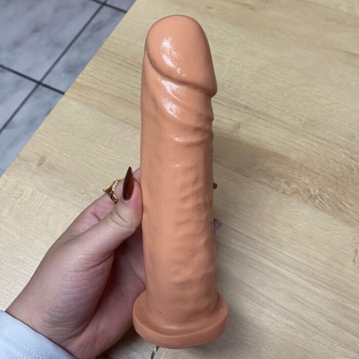 pênis prótese realística 18 x 4 cm com vibrador