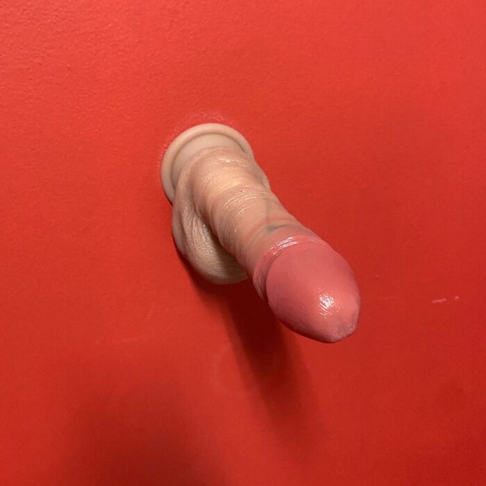 pênis ultra realístico 18 x 3,5cm com vibração vai e vem e aquecimento com controle