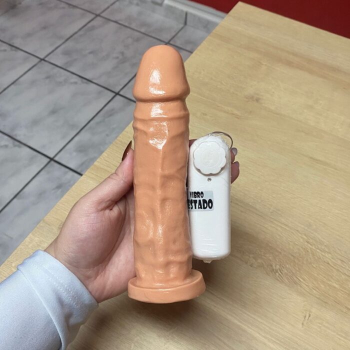 pênis prótese realística 18 x 4 cm com vibrador