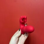 vibrador 3 em 1 com língua e boca estimuladora